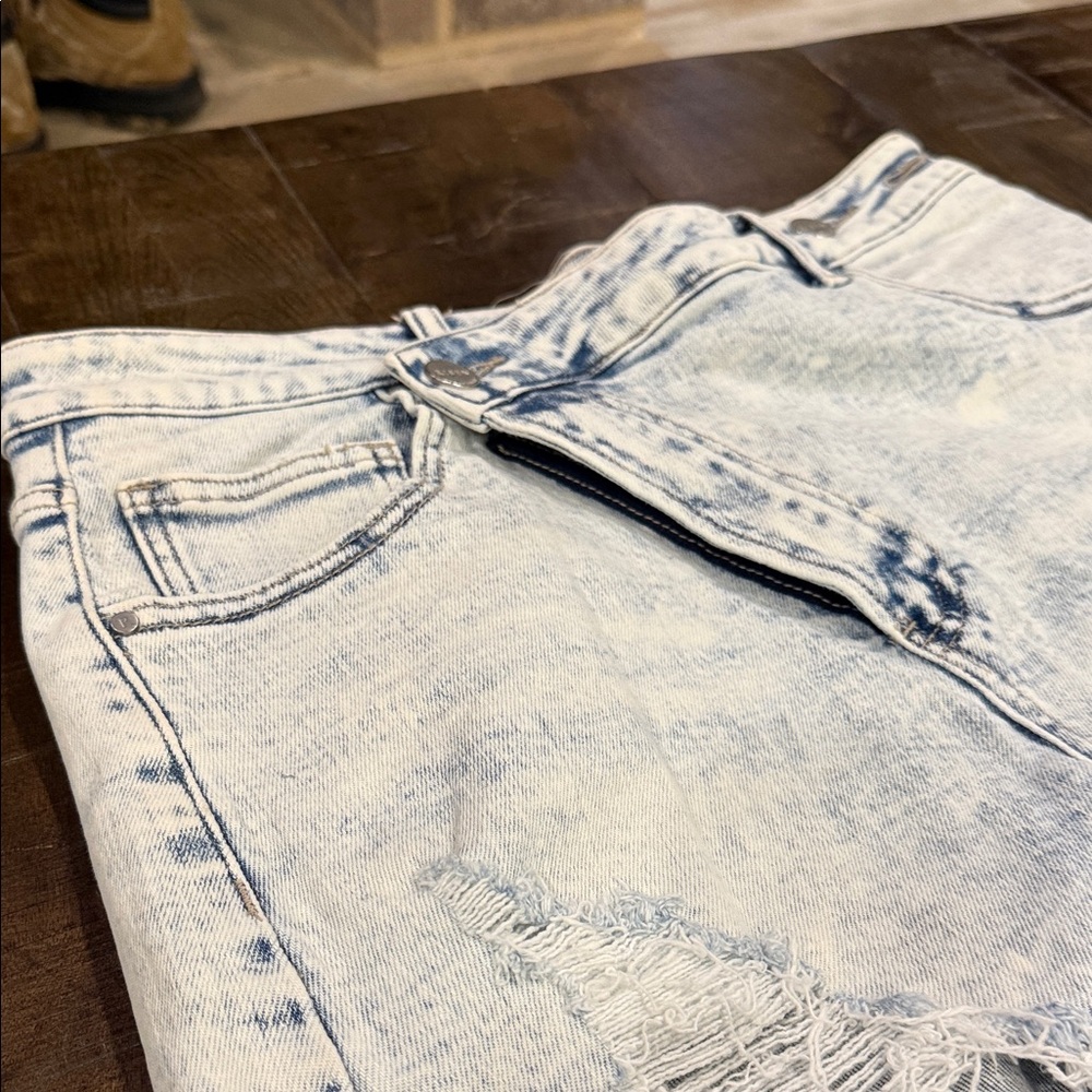 Risen Distressed Denim Women Shorts - Picture 6 of 8
